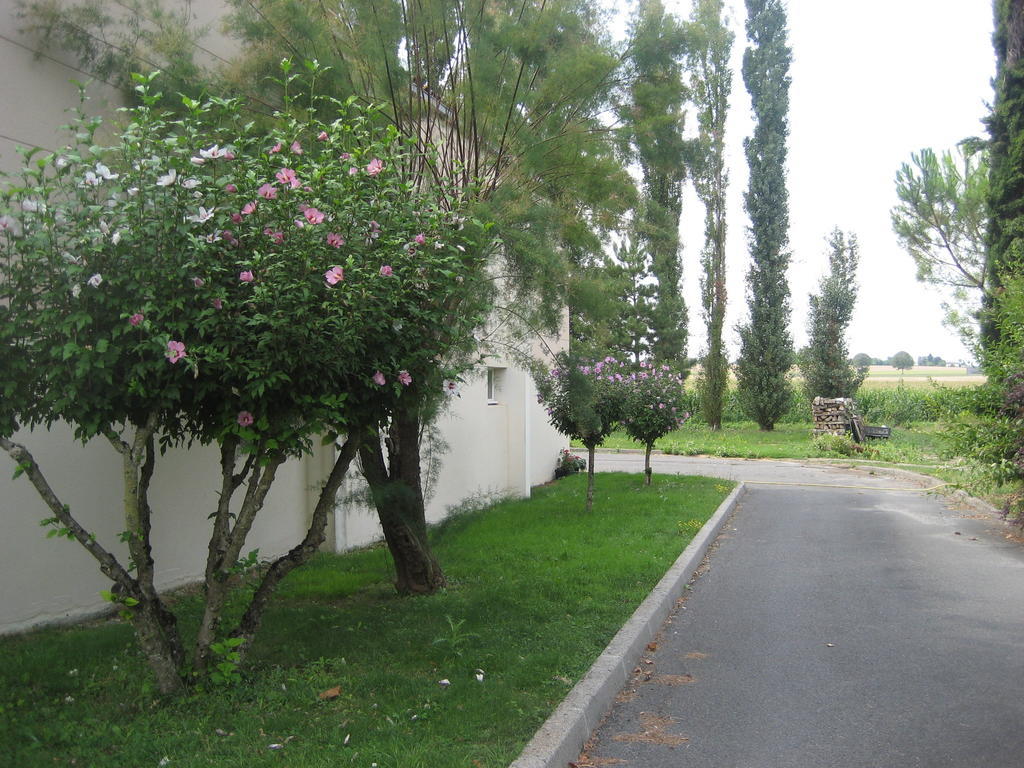 Hotel Bon Repos Barbezieux-Saint-Hilaire Eksteriør bilde